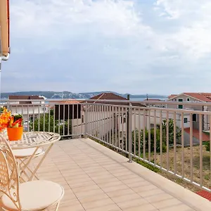D&a , Trogir Chorwacja